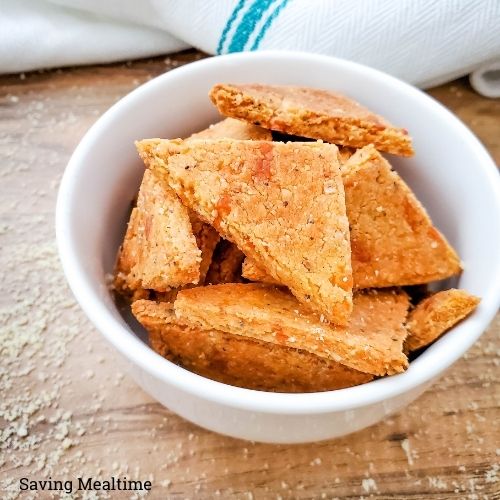 Everything Bagel Keto Crackers Recipe - Saving Mealtime