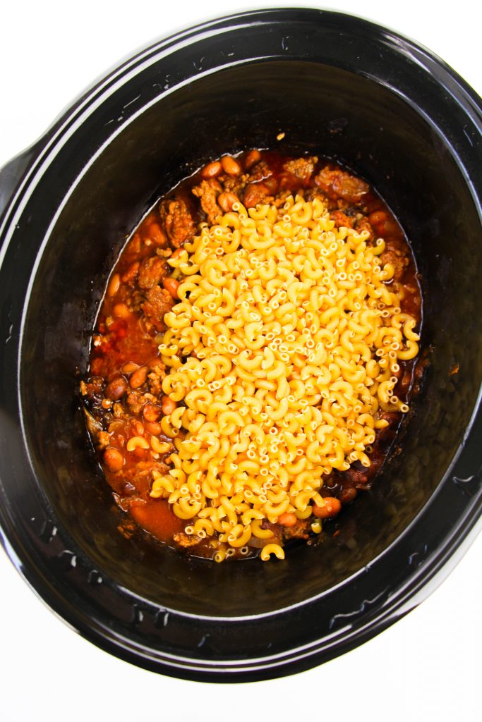Easy Crockpot Chili Mac Recipe - Saving Mealtime