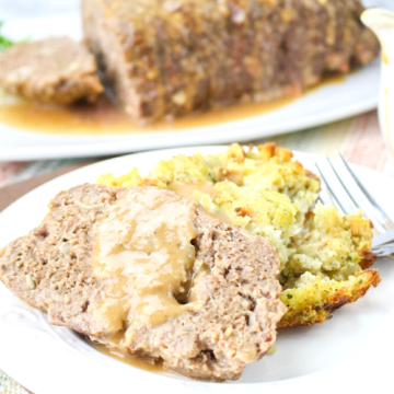 Meatloaf with Brown Gravy